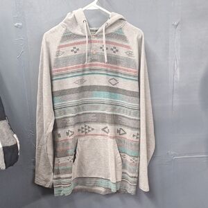 Empyre Gray and Green Geometric Sweatshirt